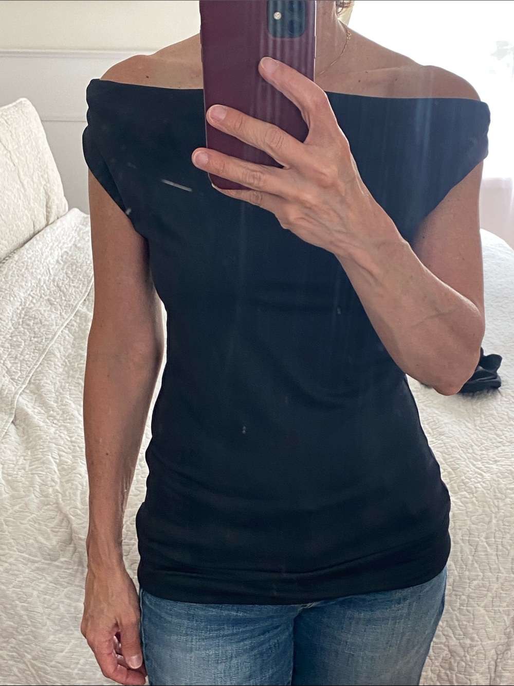 gaze Black Off-the-Shoulder Tank